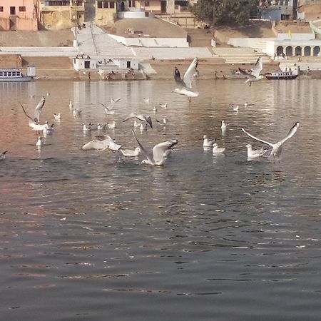 Tandon Lodge On The Ganga Ghat Homestay Βαρανάσι Εξωτερικό φωτογραφία