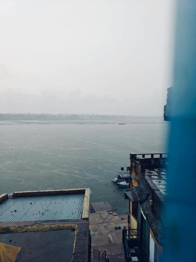 Tandon Lodge On The Ganga Ghat Homestay Βαρανάσι Εξωτερικό φωτογραφία