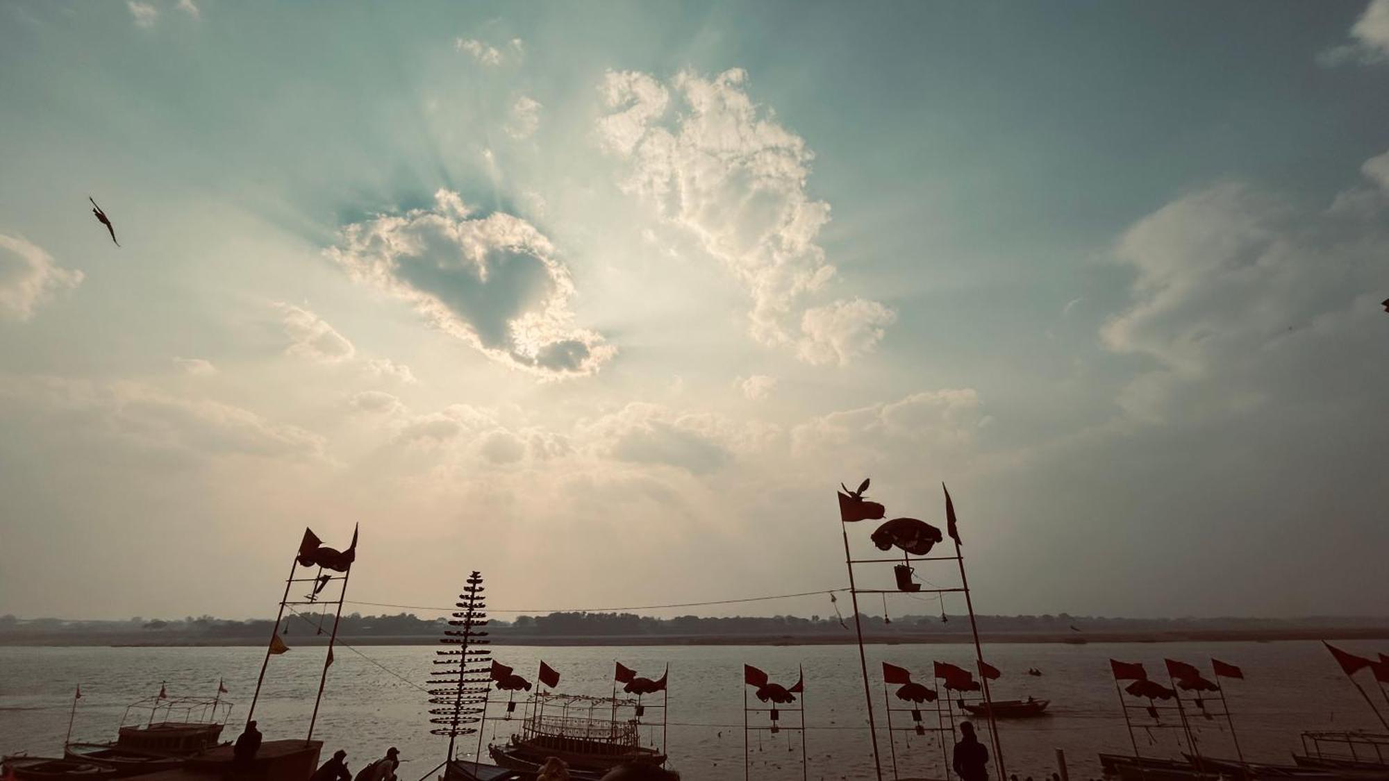 Tandon Lodge On The Ganga Ghat Homestay Βαρανάσι Εξωτερικό φωτογραφία