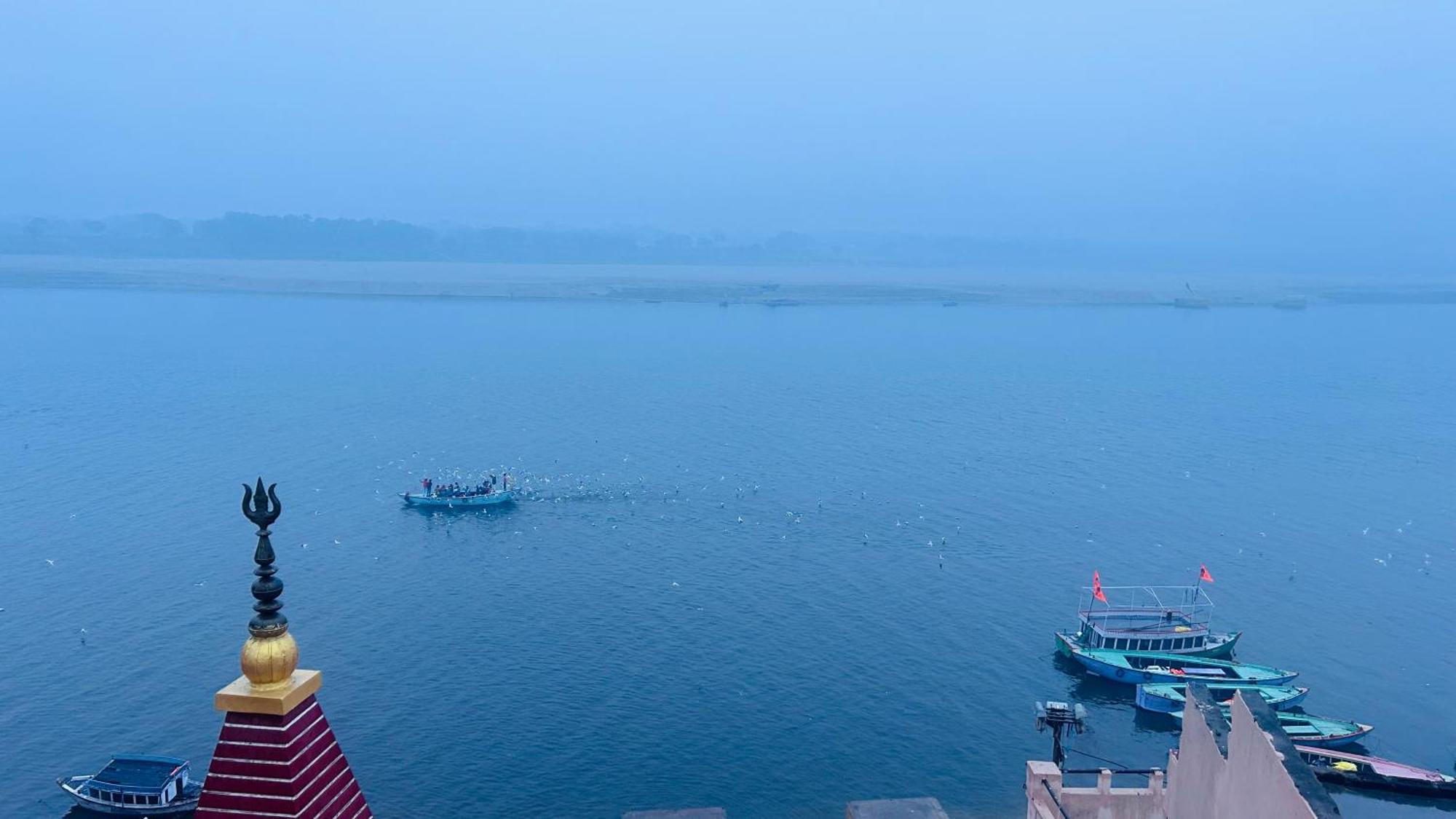 Tandon Lodge On The Ganga Ghat Homestay Βαρανάσι Εξωτερικό φωτογραφία