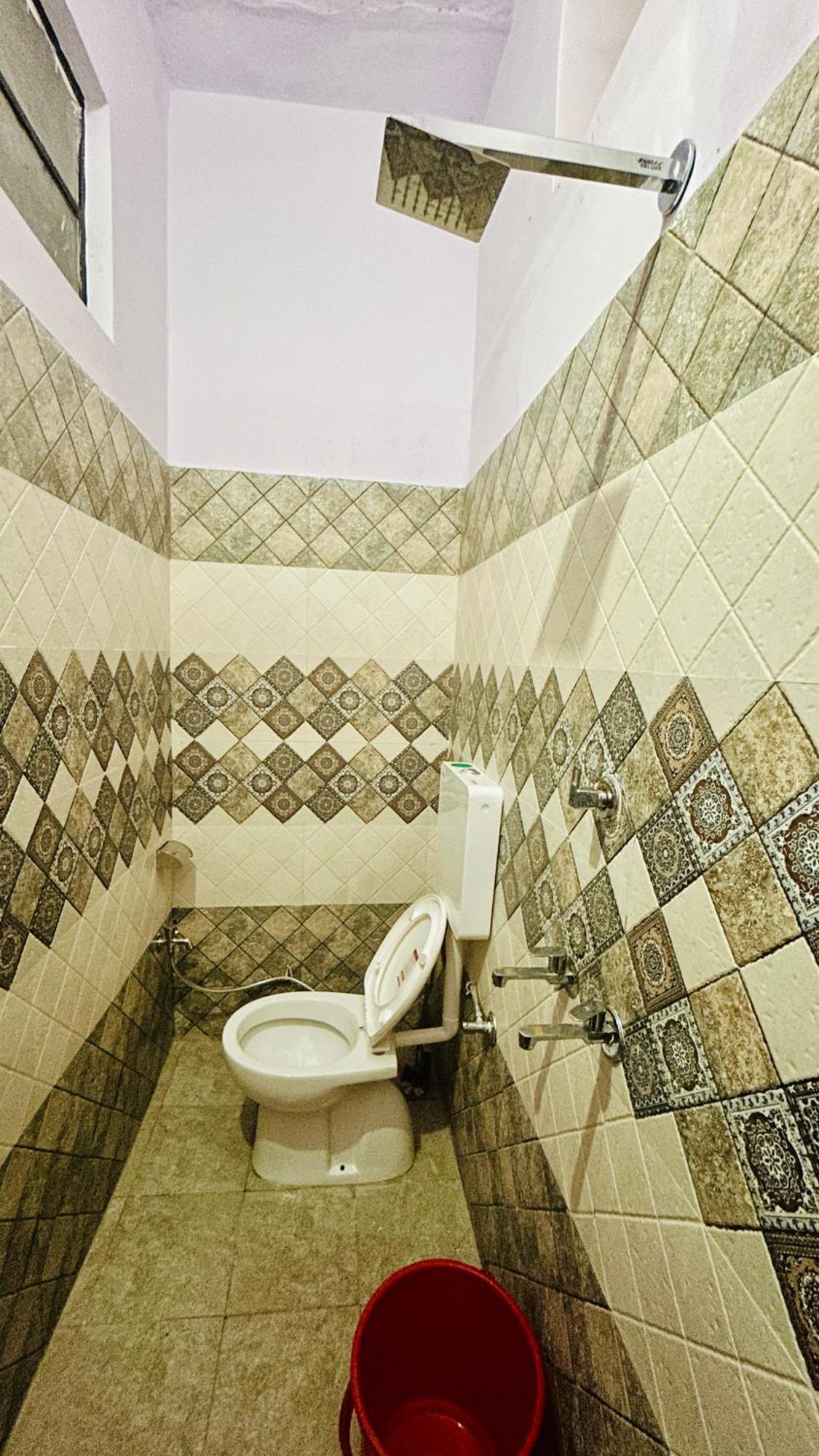 Tandon Lodge On The Ganga Ghat Homestay Βαρανάσι Εξωτερικό φωτογραφία